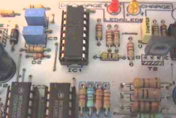 circuit.jpg (8423 octets)